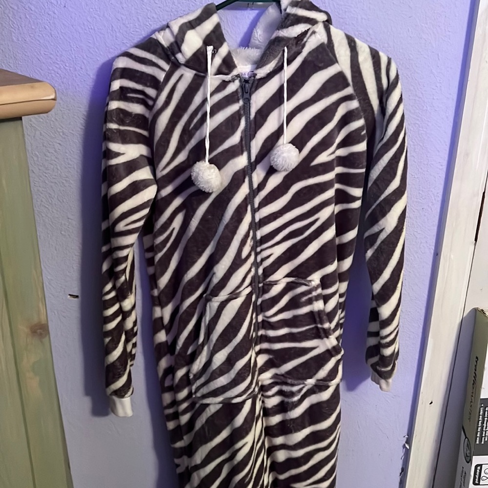 Zebra one piece sleepover pant set. Size medium